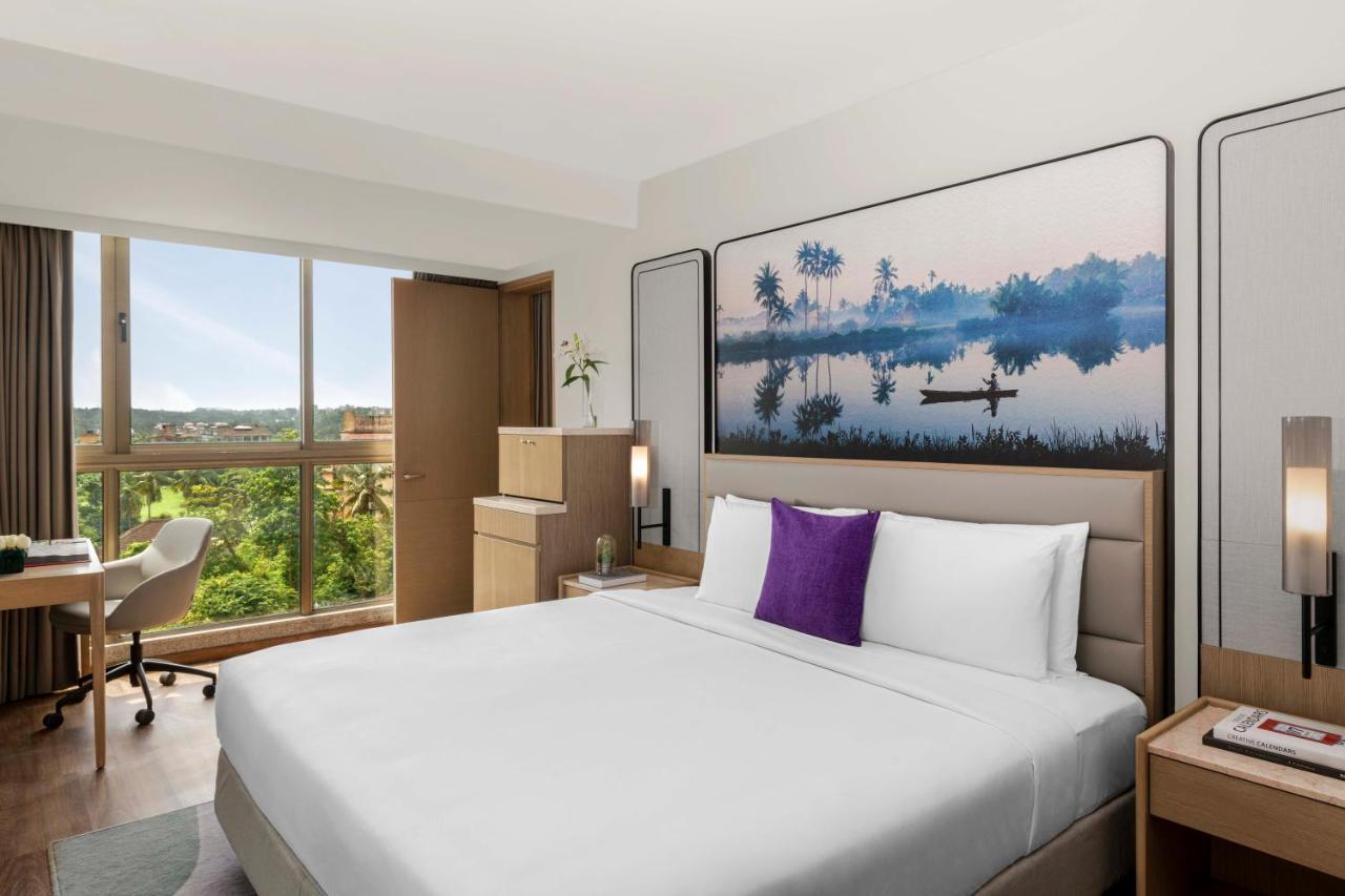 Vivanta Goa, Miramar Panaji Exterior photo