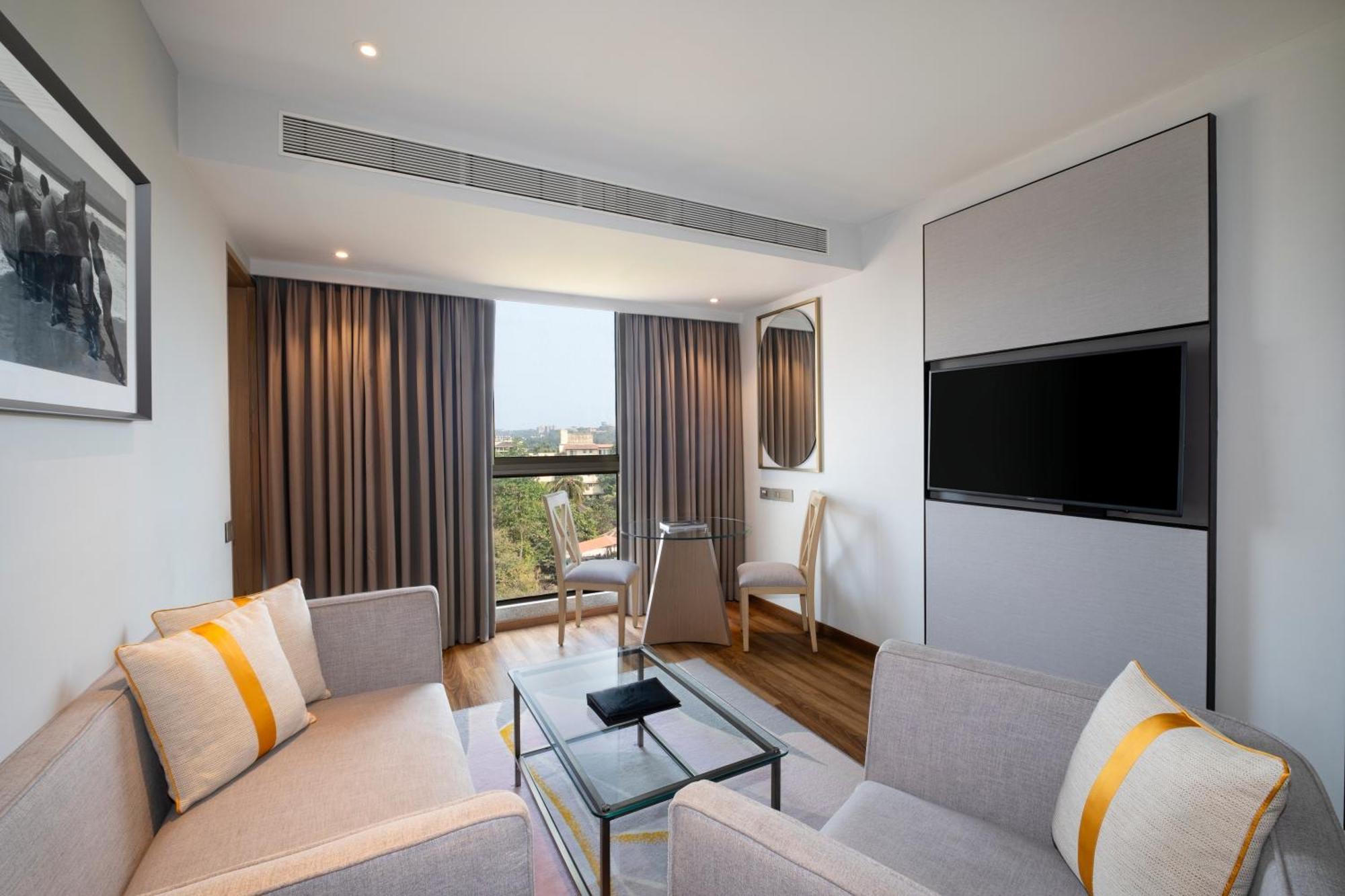 Vivanta Goa, Miramar Panaji Exterior photo
